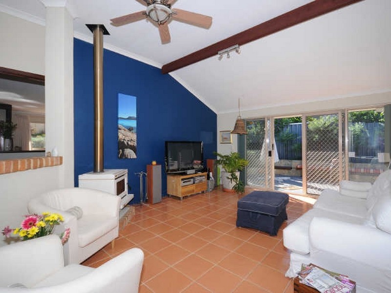 4A Yeovil Crescent, Bicton WA 6157