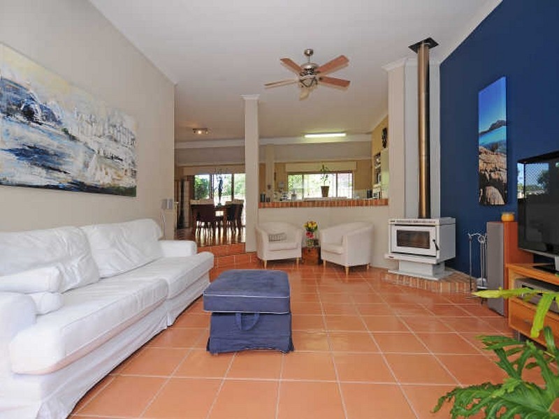 4A Yeovil Crescent, Bicton WA 6157