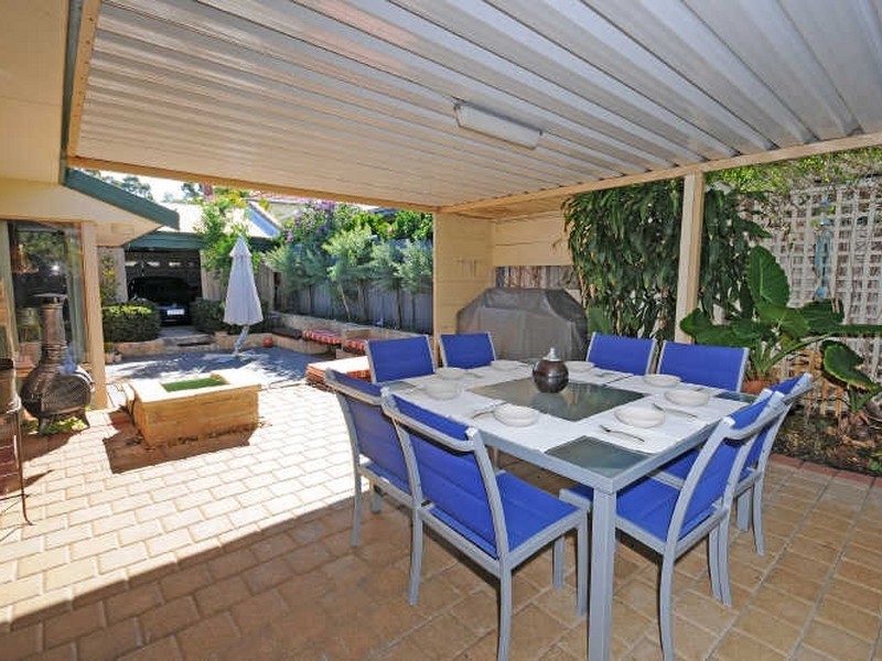 4A Yeovil Crescent, Bicton WA 6157
