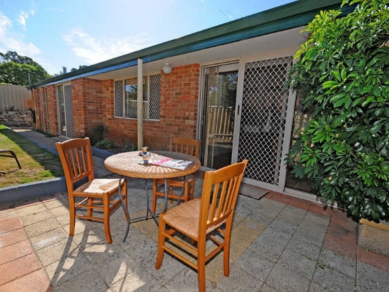 4A Yeovil Crescent, Bicton WA 6157