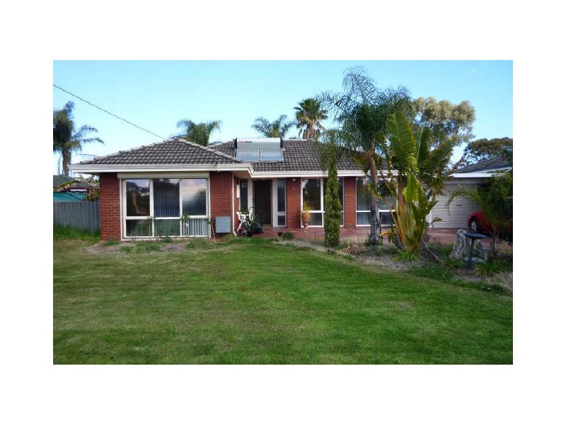 16 Mulligan Way, Orelia WA 6167