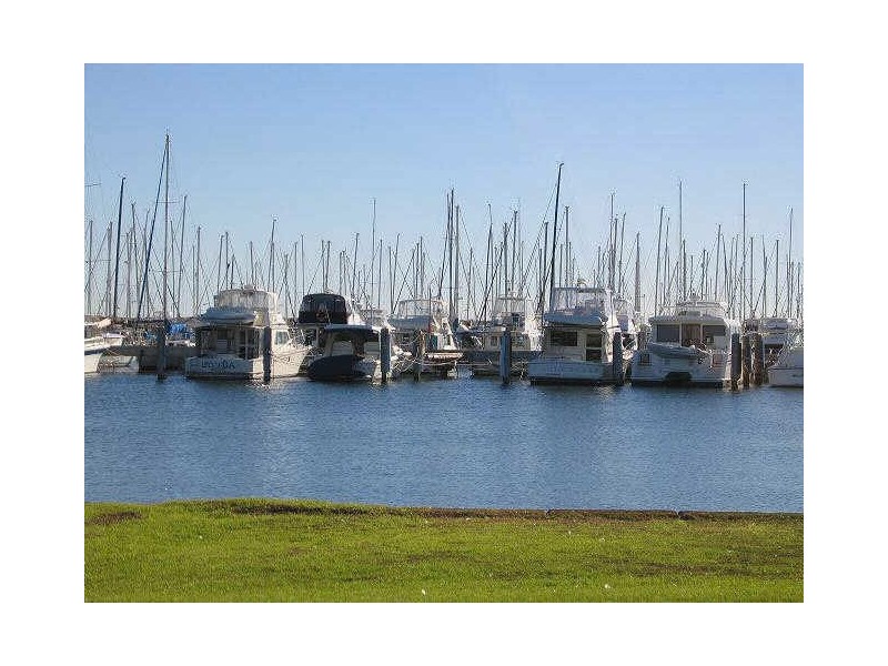 2/3 Rockingham Road, Hamilton Hill WA 6163