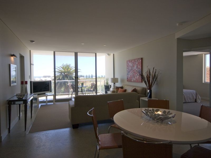 8/3 Rockingham Road, Hamilton Hill WA 6163