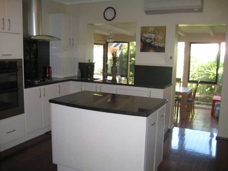 30 Mullings Way, Myaree WA 6154