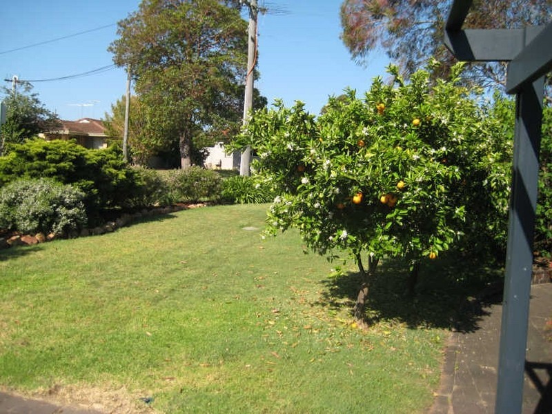 30 Mullings Way, Myaree WA 6154
