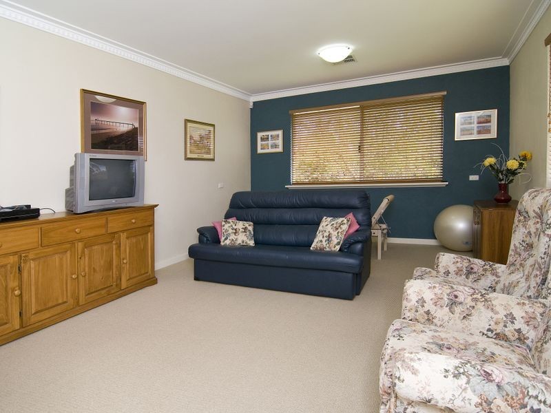 22 Windfield Road, Melville WA 6156