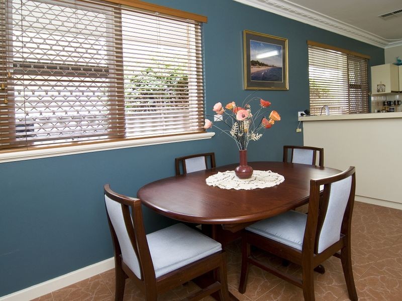 22 Windfield Road, Melville WA 6156