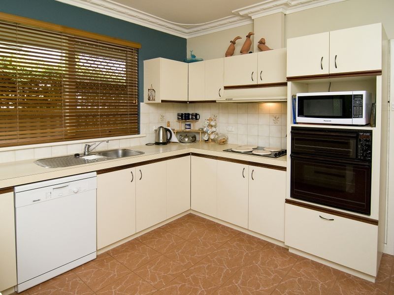 22 Windfield Road, Melville WA 6156