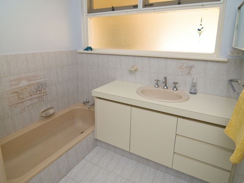 22 Windfield Road, Melville WA 6156