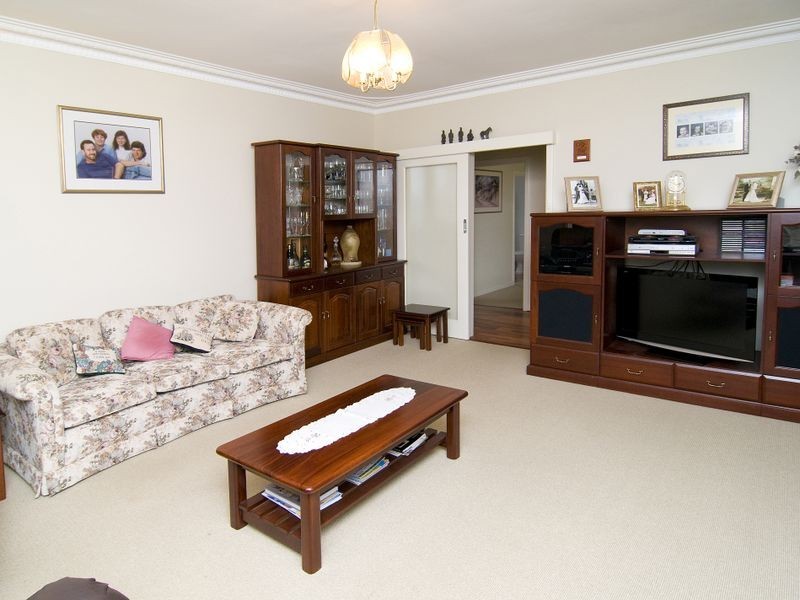 22 Windfield Road, Melville WA 6156