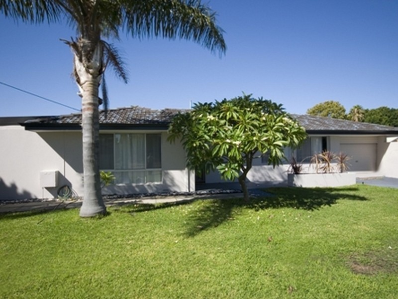 1 Arney Place, Melville WA 6156