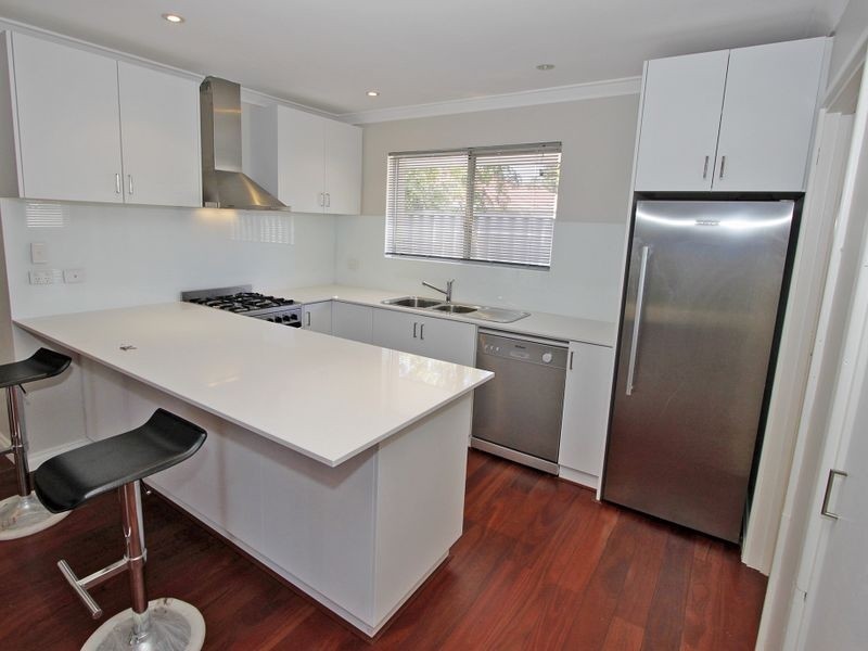 1 Arney Place, Melville WA 6156