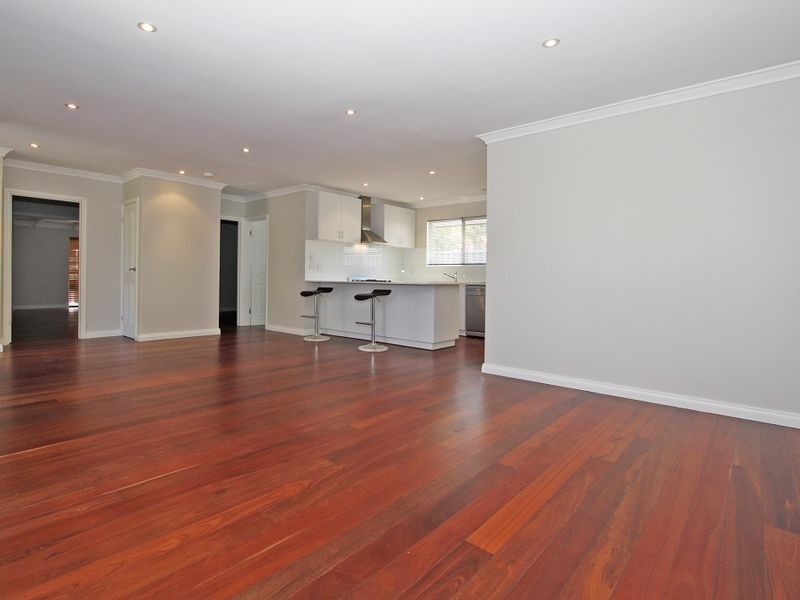 1 Arney Place, Melville WA 6156