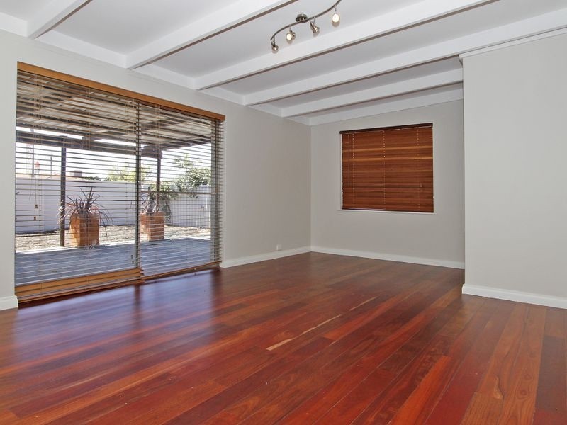 1 Arney Place, Melville WA 6156