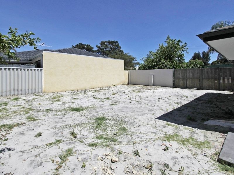 1 Arney Place, Melville WA 6156