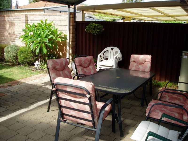 4/9 Luffingham Street, Melville WA 6156