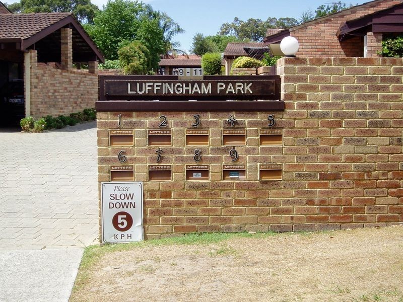 4/9 Luffingham Street, Melville WA 6156
