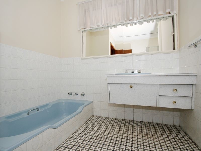 260 South Street, White Gum Valley WA 6162