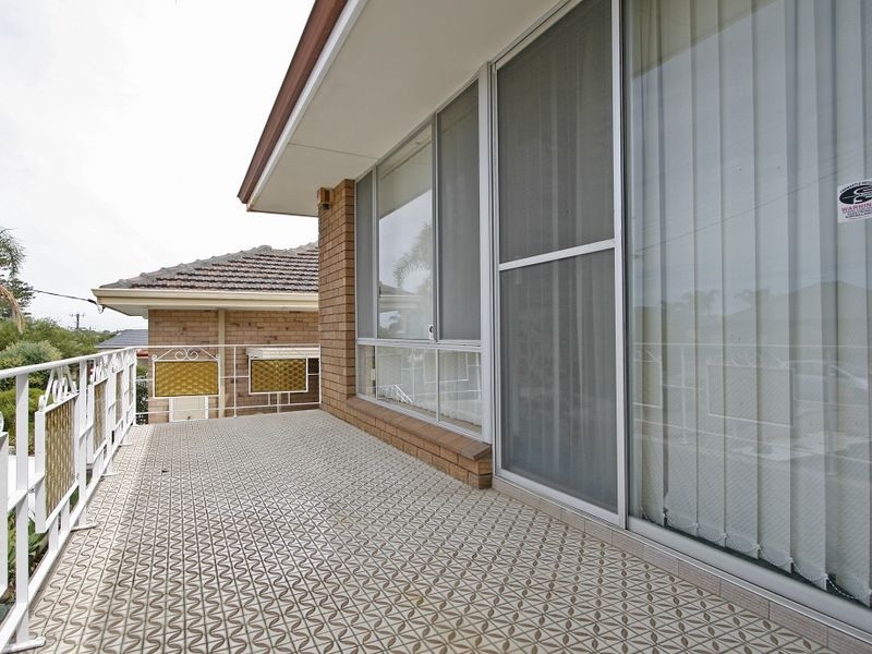 260 South Street, White Gum Valley WA 6162