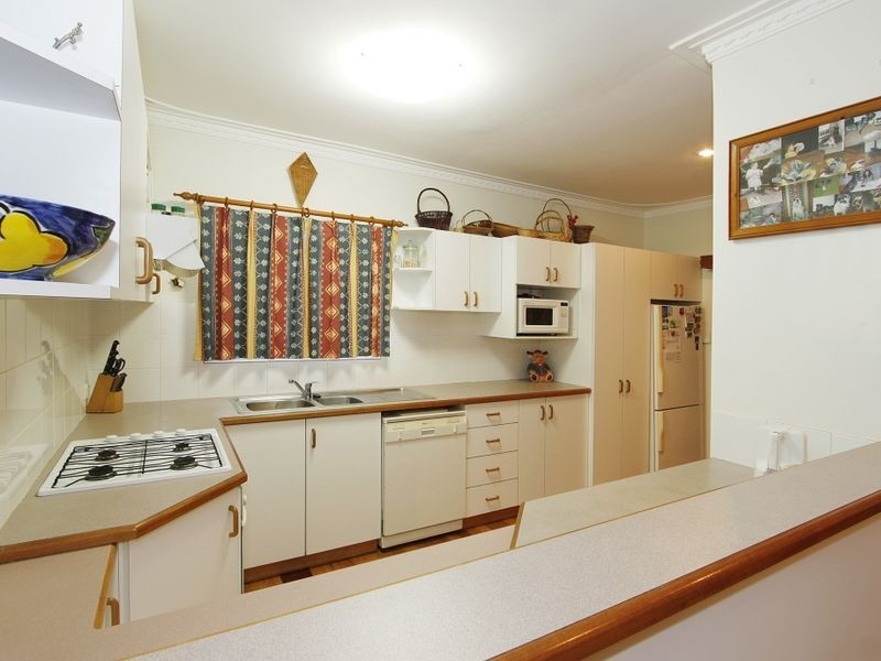 5 Potts Street, Melville WA 6156