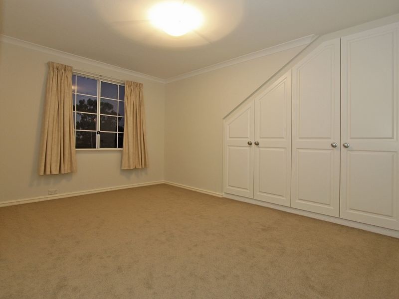 5 Potts Street, Melville WA 6156