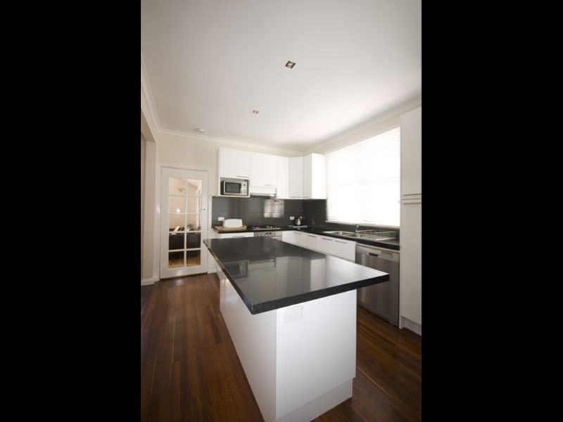 35 Zenobia Street, Palmyra WA 6157