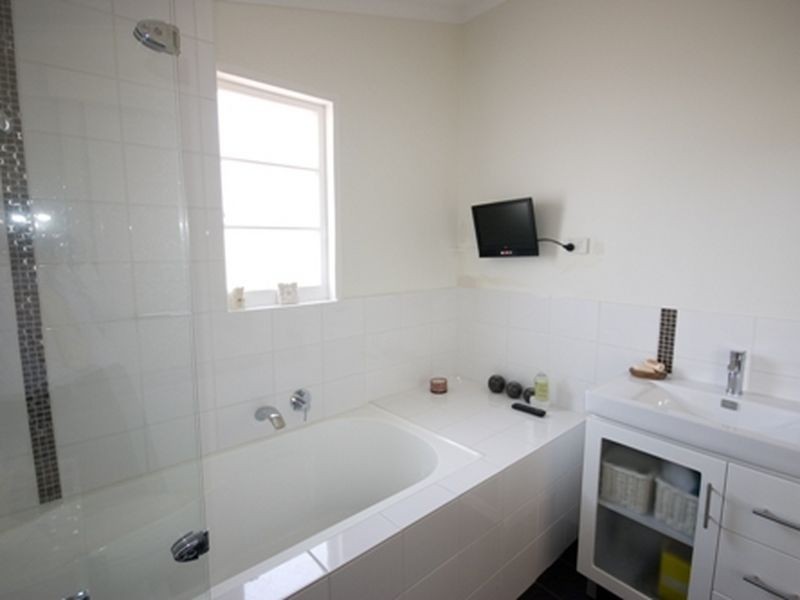 35 Zenobia Street, Palmyra WA 6157