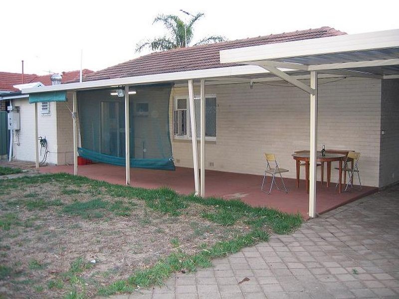 29 Wiluna Avenue, White Gum Valley WA 6162