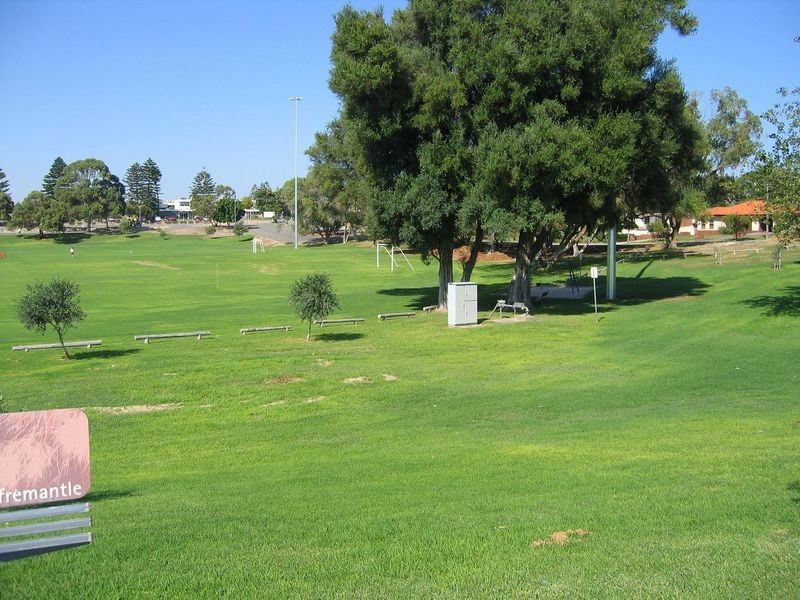 29 Wiluna Avenue, White Gum Valley WA 6162