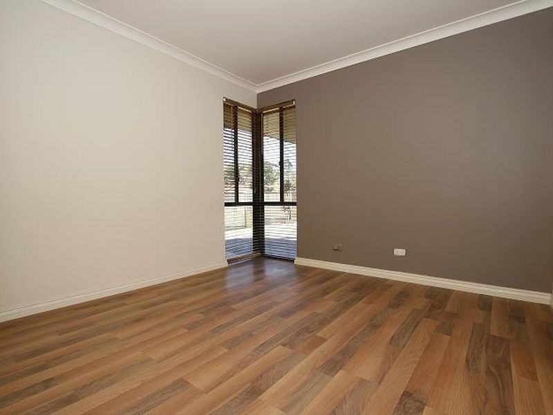 50 Parkway Drive, Bibra Lake WA 6163