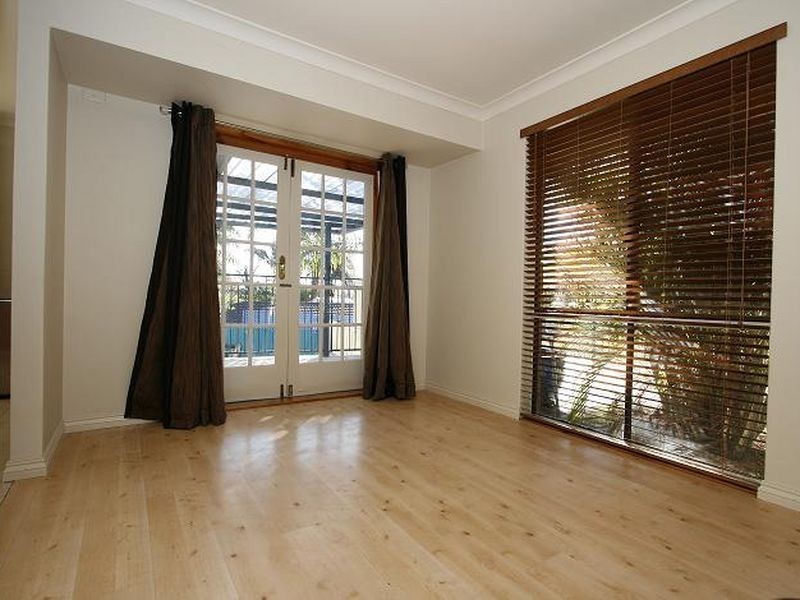 50 Parkway Drive, Bibra Lake WA 6163