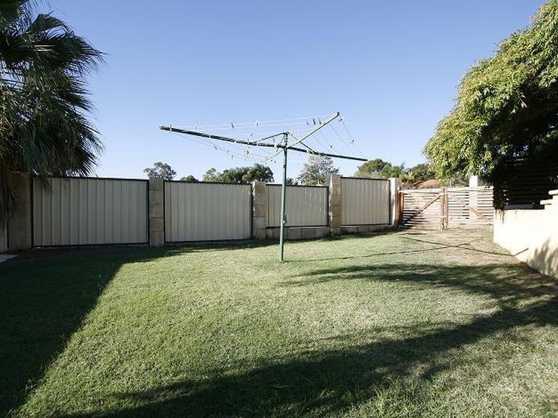 50 Parkway Drive, Bibra Lake WA 6163