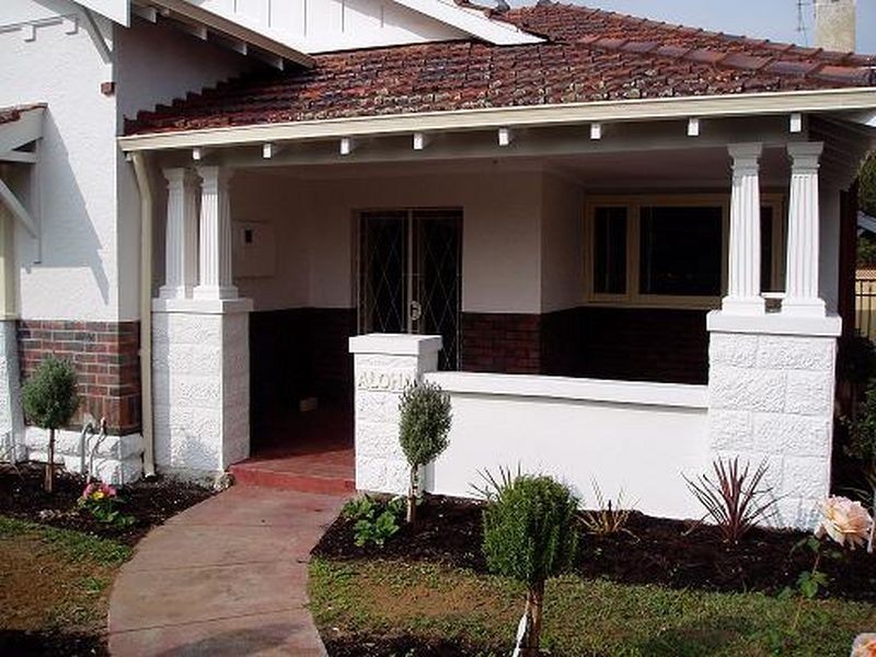 16A Kitchener Road, Melville WA 6156