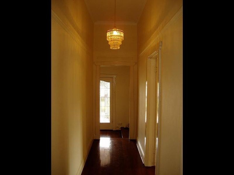 16A Kitchener Road, Melville WA 6156