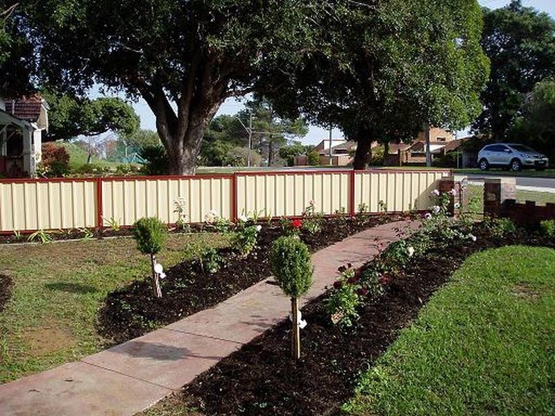 16A Kitchener Road, Melville WA 6156