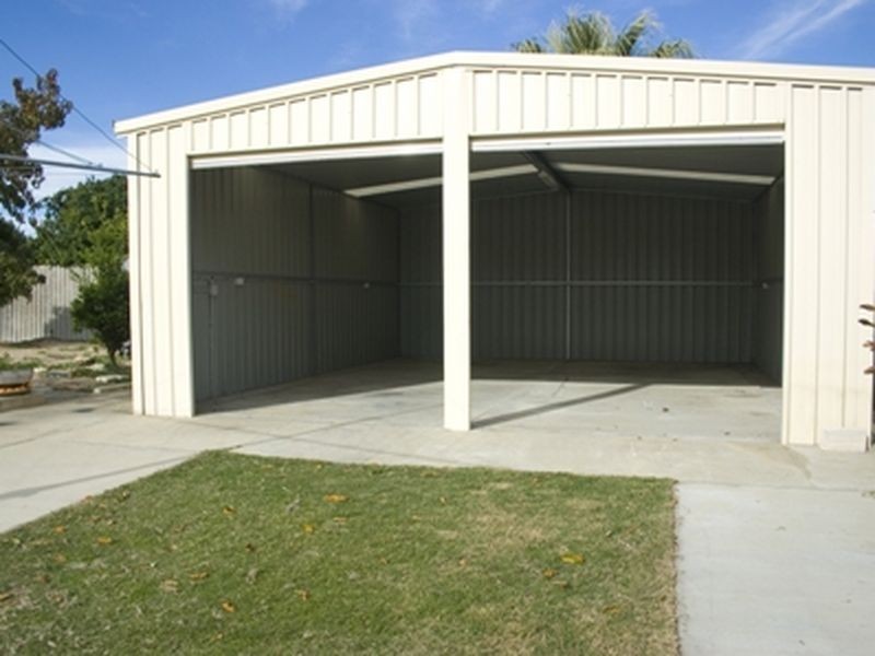 24 Farmer Way, Parmelia WA 6167