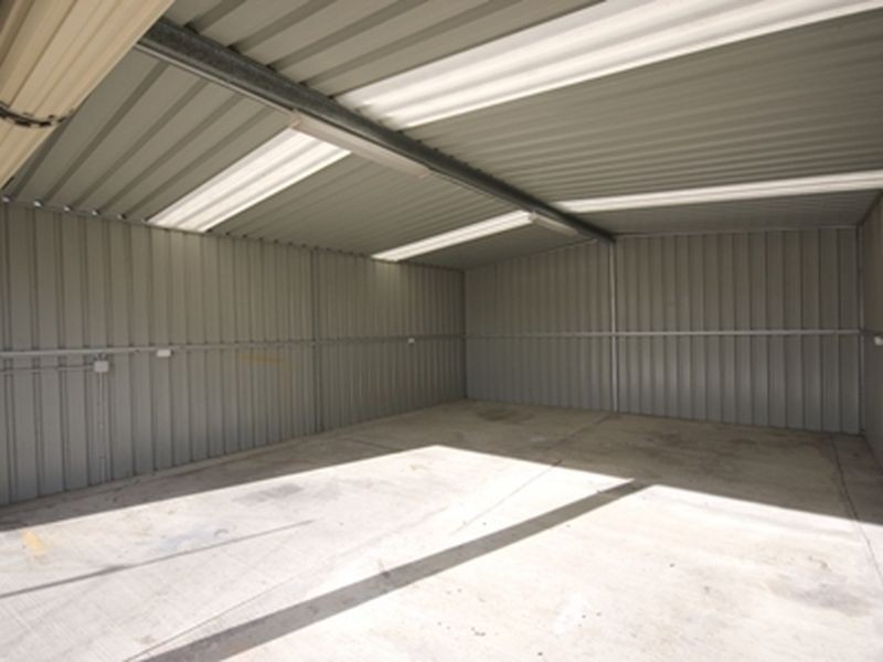 24 Farmer Way, Parmelia WA 6167