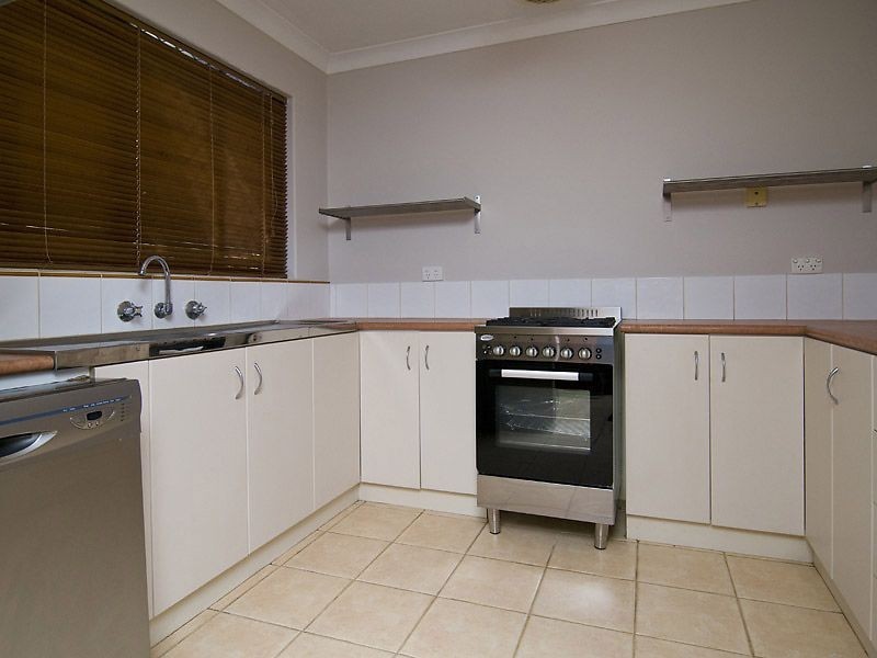 2/254 Preston Point Road, Bicton WA 6157