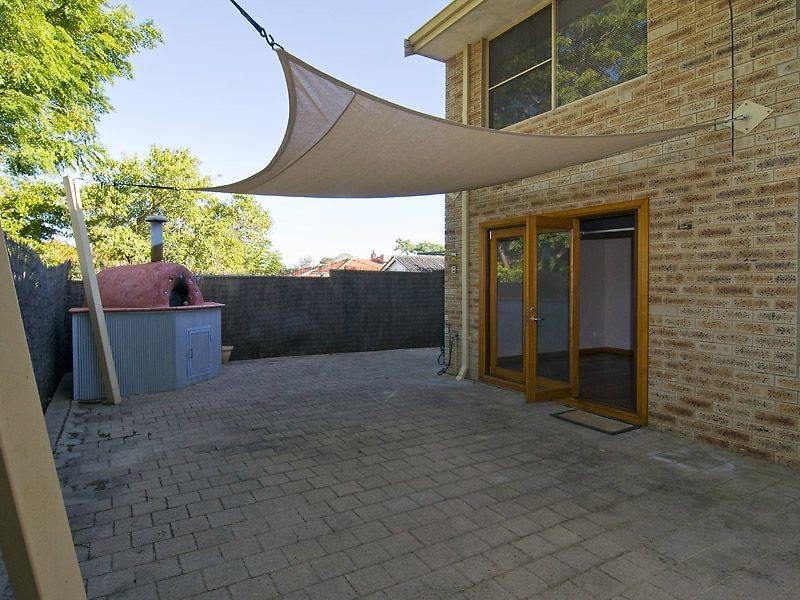 2/254 Preston Point Road, Bicton WA 6157