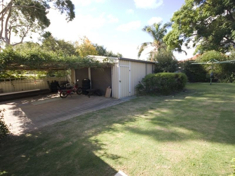 29 Fifth Street, Bicton WA 6157