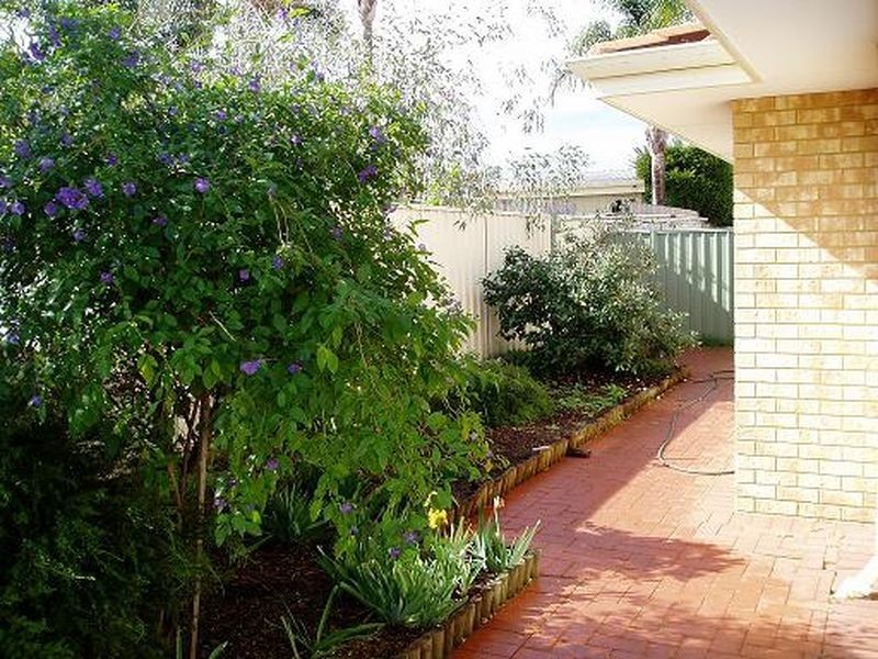 6B Brooksby Street, Melville WA 6156