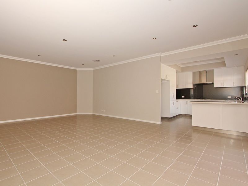 2/165 Marmion Street, Fremantle WA 6160