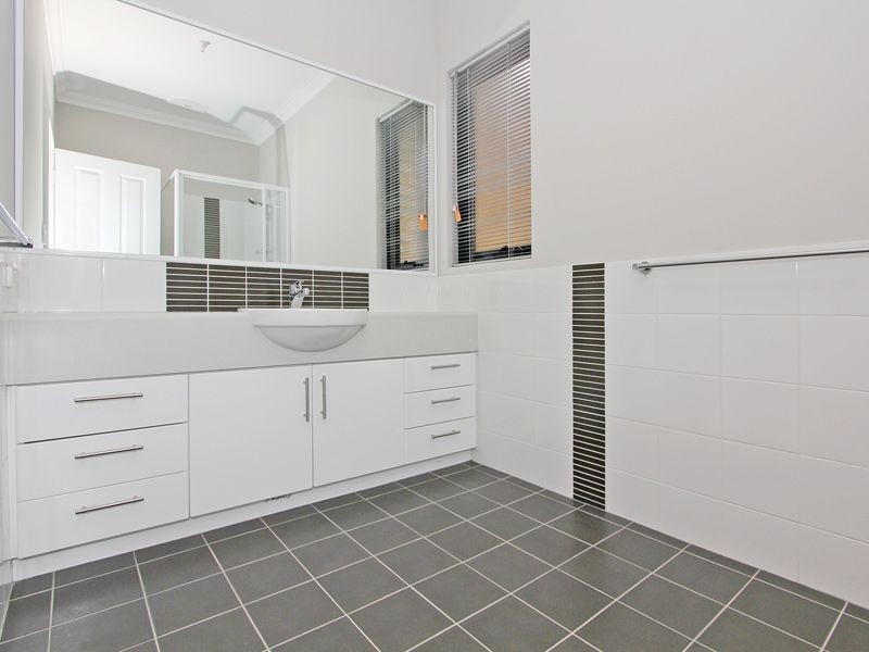 2/165 Marmion Street, Fremantle WA 6160