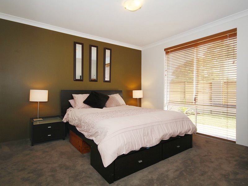 22 Northlake Road, Alfred Cove WA 6154