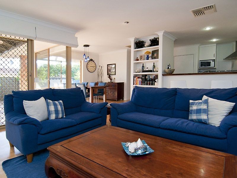 2/129 Stock Road, Attadale WA 6156