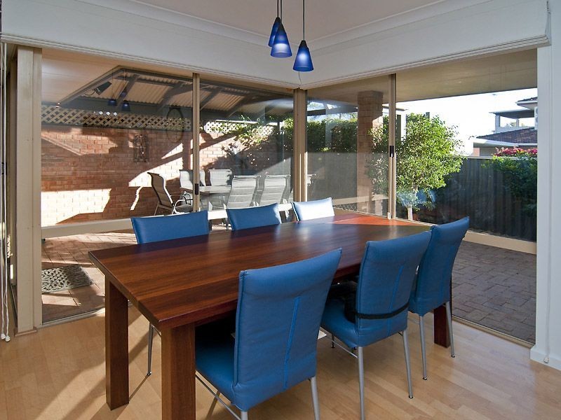 2/129 Stock Road, Attadale WA 6156