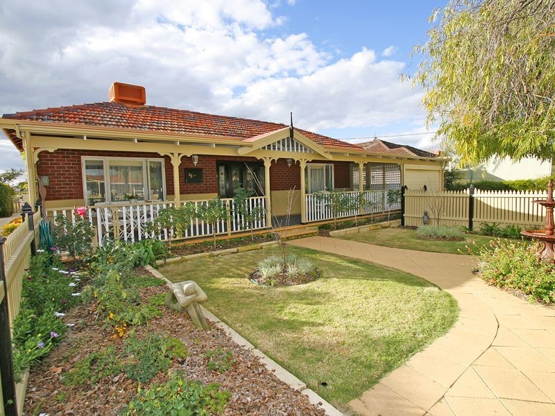 75 Lamond Street, Alfred Cove WA 6154