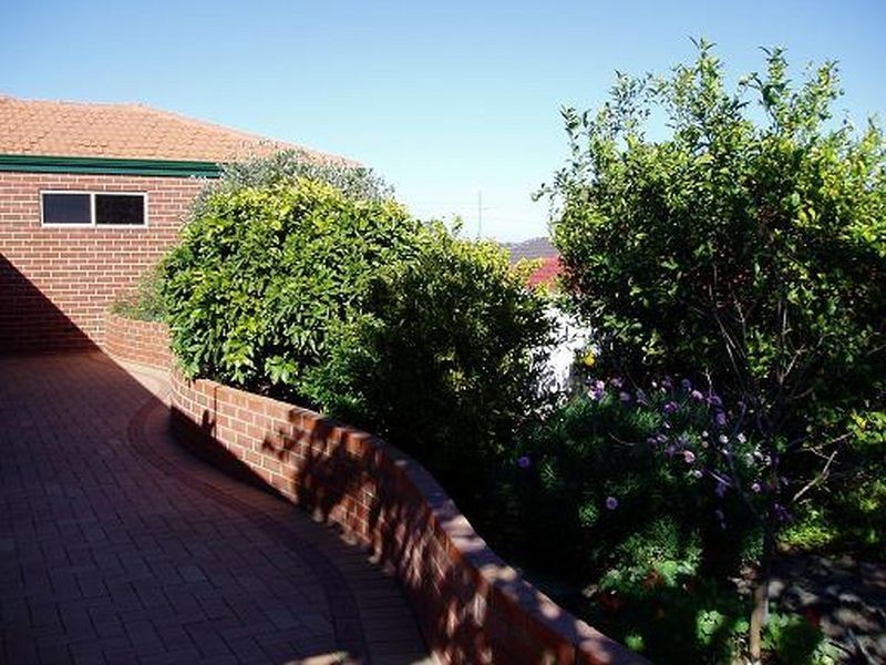 7 Moresby Close, Bibra Lake WA 6163