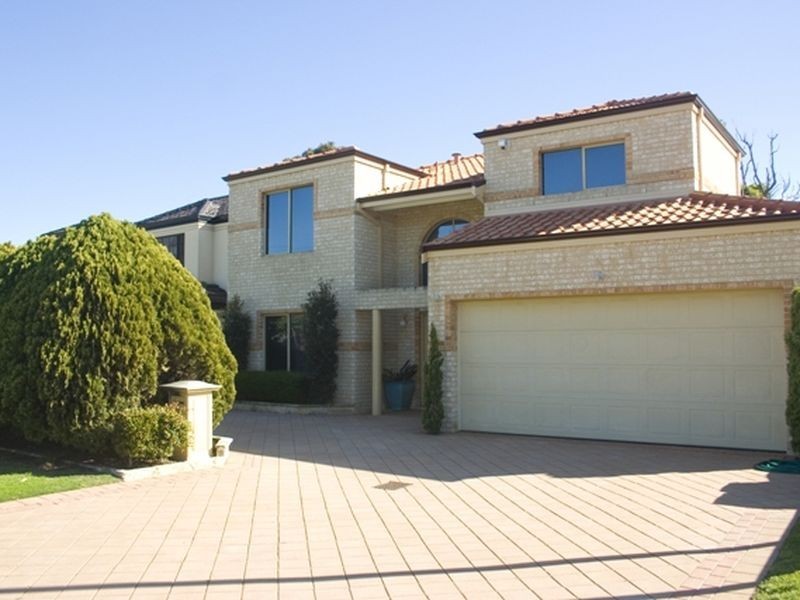 19 Brown Road, Attadale WA 6156