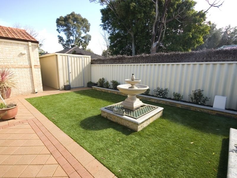 19 Brown Road, Attadale WA 6156